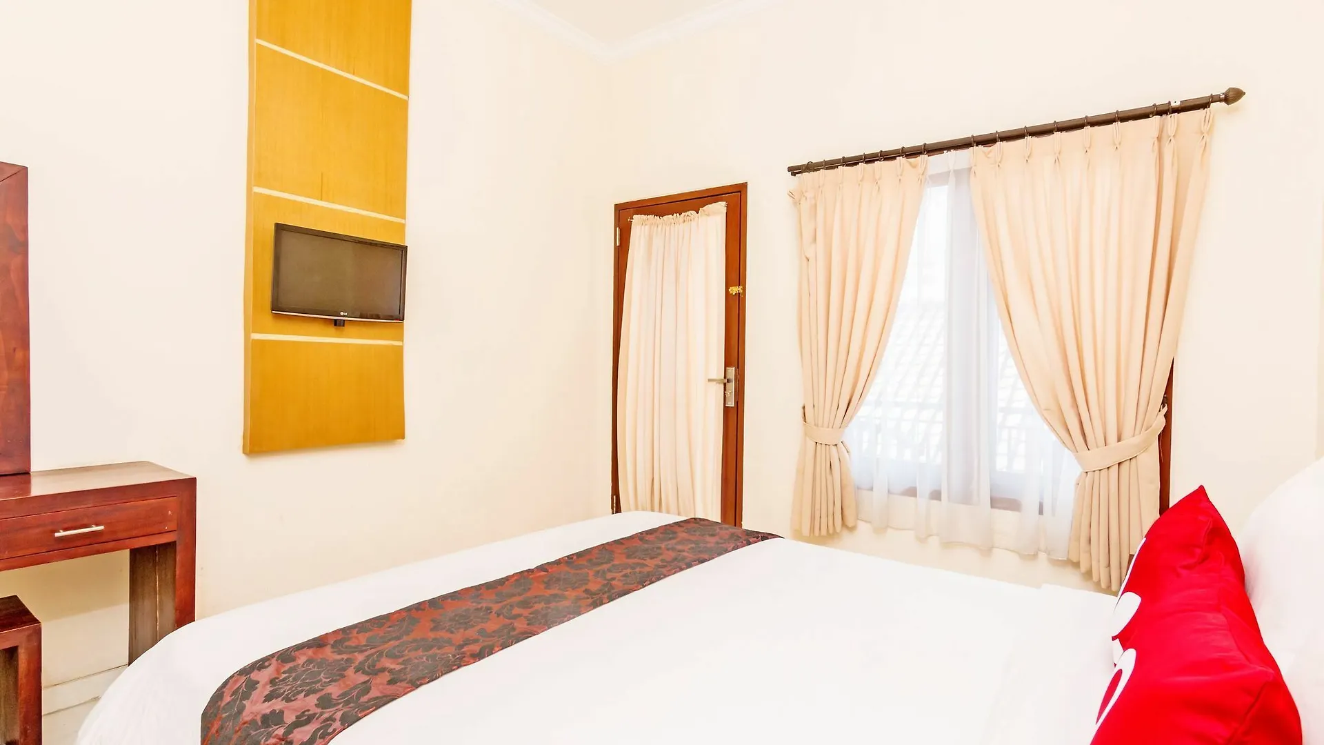 Guest house Zen Rooms Sunshine Dewi Sartika Kuta  Indonesia